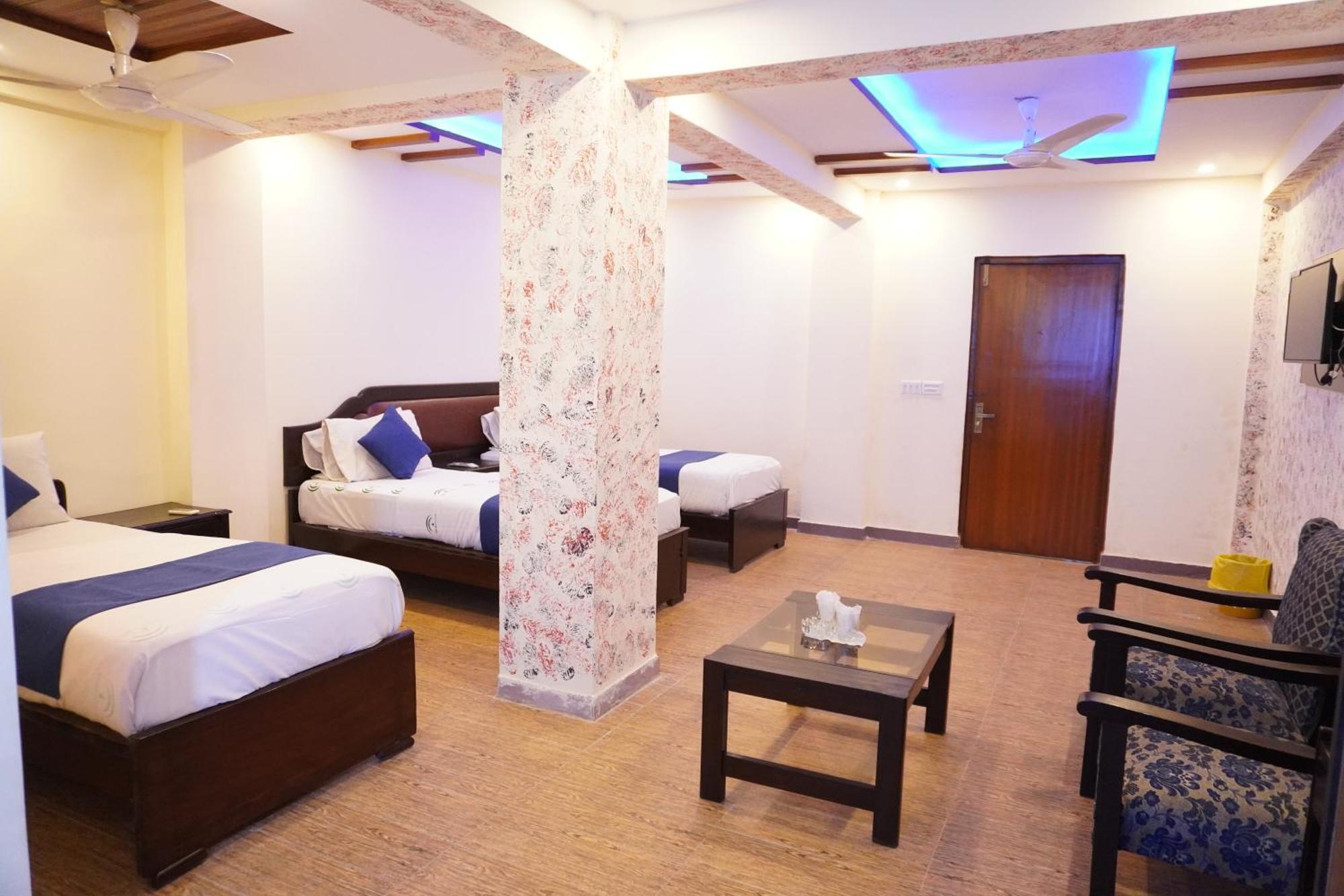 National Hotel ラホール エクステリア 写真