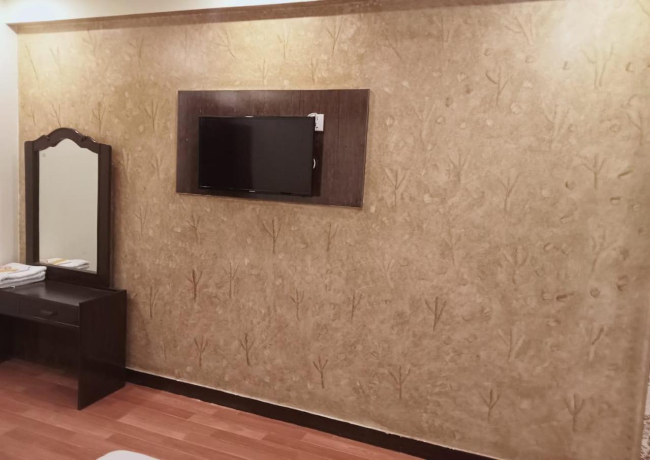 National Hotel ラホール エクステリア 写真