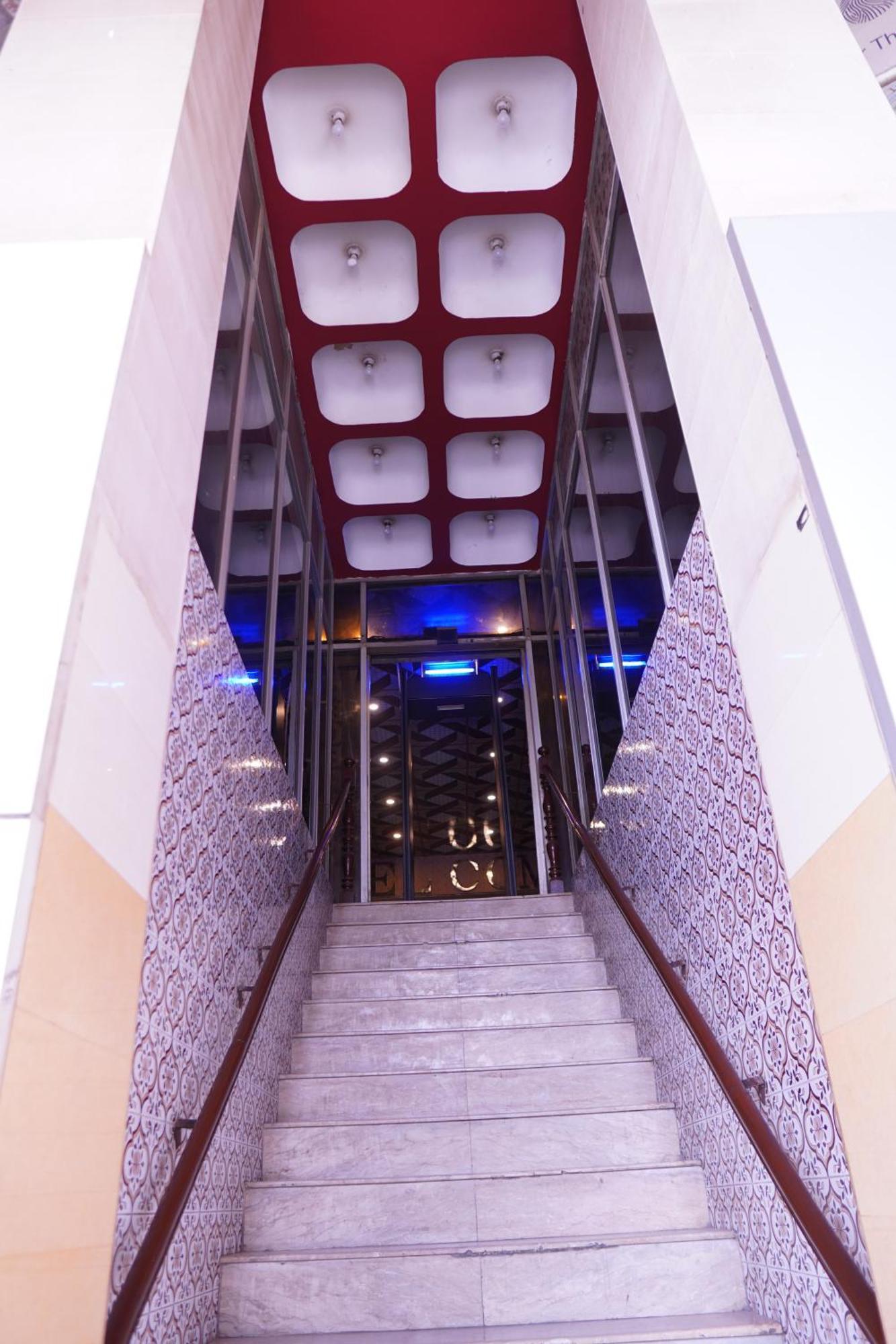 National Hotel ラホール エクステリア 写真